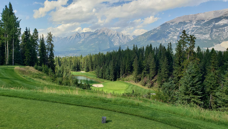Canmore Top Golf Review Picture